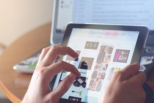 شركة خدمات تغذية منتجات Google