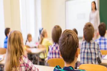 Services de retouche photo scolaire